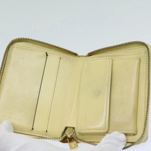 LOUIS VUITTON Monogram Vernis Bloom Wallet Beige M91015 LV Auth 69155 - Picture 11 of 15